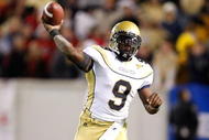 ATLANTA - NOVEMBER 28:  Quarterback Josh Nesbitt #9 of the Georgia Tech Yellow Jackets against the Georgia Bulldogs at Bobby Dodd Stadium on November 28, 2009 in Atlanta, Georgia.  (Photo by Kevin C. Cox/Getty Images)