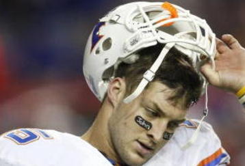 ATLANTA - DECEMBER 5:  Quarterback Tim Tebow #15 of the Florida Gators reacts after he threw an interception in the redzone in the fourth quarter against the Alabama Crimson Tide during the SEC Championship game at Georgia Dome on December 5, 2009 in Atlanta, Georgia.  (Photo by Chris Graythen/Getty Images)