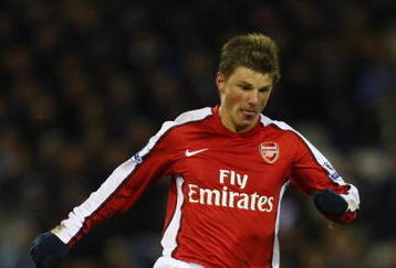 WEST BROMWICH, UNITED KINGDOM - MARCH 03:  Andrei Arshavin of Arsenal in action during the Barclays Premier League match between West Bromwich Albion and Arsenal at The Hawthorns on March 3, 2009 in West Bromwich, England.  (Photo by Clive Mason/Getty Images)