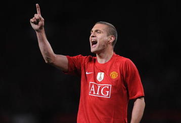 MANCHESTER, UNITED KINGDOM - APRIL 29:  Nemanja Vidic of Manchester United shouts to his team mates during the UEFA Champions League Semi Final First Leg match between Manchester United and Arsenal at Old Trafford on April 29, 2009 in Manchester, England. (Photo by Shaun Botterill/Getty Images)