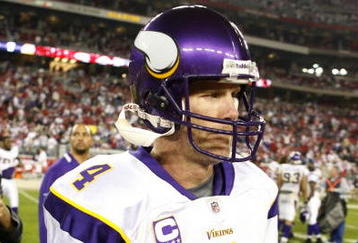 GLENDALE, AZ - DECEMBER 6: Quarterback Brett Favre #4 of the Minnesota Vikings reacts after his teams 17-30 loss to the Arizona Cardinals after the game at University of Phoenix Stadium on December 6, 2009 in Glendale, Arizona. (Photo by Christian Petersen/Getty Images)