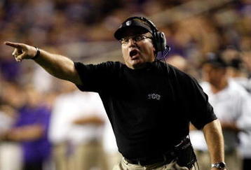 FORT WORTH, TX - NOVEMBER 14:  Head coach Gary Patterson of the TCU Horned Frogs at Amon G. Carter Stadium on November 14, 2009 in Fort Worth, Texas.  (Photo by Ronald Martinez/Getty Images)