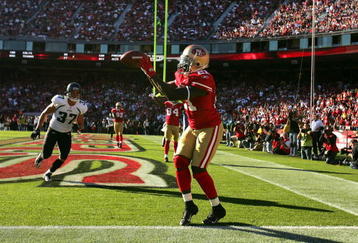 SAN FRANCISCO - NOVEMBER 29:  Frank Gore #21 of the San Francisco 49ers catches a ball in the end zone for a touchdown during their game against the Jacksonville Jaguars at Candlestick Park on November 29, 2009 in San Francisco, California.  (Photo by Ezra Shaw/Getty Images)