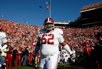AUBURN, AL - NOVEMBER 27:  Terrence Cody #62 of the Alabama Crimson Tide against the Auburn Tigers at Jordan-Hare Stadium on November 27, 2009 in Auburn, Alabama.  (Photo by Kevin C. Cox/Getty Images)