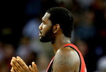 OAKLAND, CA - NOVEMBER 20:  Greg Oden #52 of the Portland Trail Blazers looks on against the Golden State Warriors during an NBA game at Oracle Arena on November 20, 2009 in Oakland, California.  (Photo by Jed Jacobsohn/Getty Images)