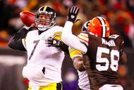CLEVELAND - DECEMBER 10: Quarterback Ben Roethlisberger #7 of the Pittsburgh Steelers throws a pass against the Cleveland Browns at Cleveland Browns Stadium on December 10, 2009 in Cleveland, Ohio. (Photo by Gregory Shamus/Getty Images)