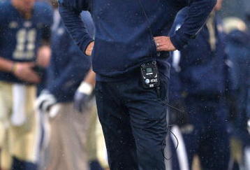 PITTSBURGH - DECEMBER 05: Head coach Dave Wannstedt of the University of Pittsburgh Panthers watches his team against the Cincinnati Bearcats on December 5, 2009 at Heinz Field in Pittsburgh, Pennsylvania.(Photo by Jared Wickerham/Getty Images)