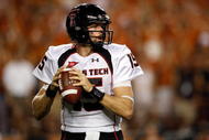 AUSTIN, TX - SEPTEMBER 19:  Quarterback Taylor Potts #15 of the Texas Tech Red Raiders drops back to pass against the Texas Longhorns at Darrell K Royal-Texas Memorial Stadium on September 19, 2009 in Austin, Texas.  (Photo by Ronald Martinez/Getty Images)