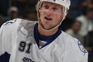 UNIONDALE, NY - DECEMBER 21: Steven Stamkos #91 of the Tampa Bay Lightning skates against the New York Islanders at the Nassau Coliseum on December 21, 2009 in Uniondale, New York. (Photo by Bruce Bennett/Getty Images)