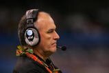 NEW ORLEANS - JANUARY 01:  Head coach June Jones of the Hawai'i Warriors looks on against the Georgia Bulldogs during the Allstate Sugar Bowl at the Louisiana Superdome on January 1, 2008 in New Orleans, Louisiana. Georgia won 41-10. (Photo by Matthew Stockman/Getty Images)