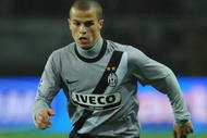 TURIN, ITALY - NOVEMBER 22:  Sebastian Giovinco of Juventus FC in action during the Serie A match between Juventus and Udinese at Stadio Olimpico di Torino on November 22, 2009 in Turin, Italy.  (Photo by Valerio Pennicino/Getty Images)