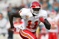 JACKSONVILLE, FL - NOVEMBER 08: Wide receive Chris Chambers #11 of the Kansas City Chiefs runs a pass pattern while taking on the Jacksonville Jaguars at Jacksonville Municipal Stadium on November 8, 2009 in Jacksonville, Florida. The Jaguars defeated the Chiefs 24-21. (Photo by Doug Benc/Getty Images)