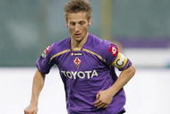 FLORENCE, ITALY - JANUARY 10: Martin Jorgensen of ACF Fiorentina in action during the Serie A match between Fiorentina and Bari at Stadio Artemio Franchi on January 10, 2010 in Florence, Italy. (Photo by Gabriele Maltinti/Getty Images)