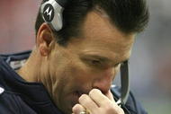 HOUSTON - DECEMBER 13: Head coach Gary Kubiak of the Houston Texans looks on during the NFL game against the Denver Broncos at Reliant Stadium on December 13, 2007 in Houston, Texas. (Photo by Thomas B. Shea/Getty Images)