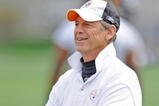 PITTSBURGH - MAY 01:  Defensive coordinator Dick LeBeau of the Pittsburgh Steelers watches the defensive line practice during rookie training camp at the Pittsburgh Steelers Practice Facility on May 1, 2009 in Pittsburgh, Pennsylvania.  (Photo by Joe Sargent/Getty Images)