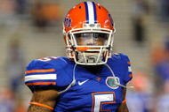 GAINESVILLE, FL - NOVEMBER 7: Cornerback Joe Haden #5 of the Florida Gators sets on defense against the Vanderbilt Commodores on November 7, 2009 at Ben Hill Griffin Stadium in Gainesville, Florida. (Photo by Al Messerschmidt/Getty Images)