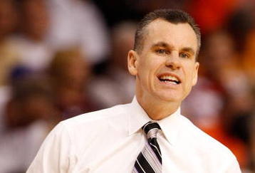 TAMPA, FL - MARCH 13:  Head coach Billy Donovan of the Florida Gators calls a play during the game against the Auburn Tigers during the quaterfinal round of the SEC Men's Basketball Tournament on March 13, 2009 at The St. Pete Times Forum in Tampa, Florida.  (Photo by Chris Graythen/Getty Images)