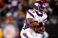 CHARLOTTE, NC - DECEMBER 20:  Chester Taylor #29 of the Minnesota Vikings against the Carolina Panthers at Bank of America Stadium on December 20, 2009 in Charlotte, North Carolina.  (Photo by Kevin C. Cox/Getty Images)