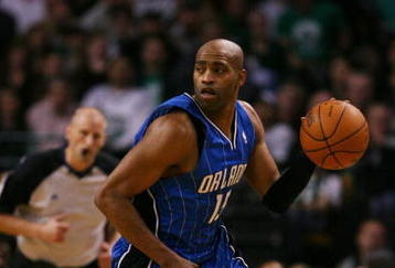 BOSTON - NOVEMBER 20: Vince Carter #15 of the Orlando Magic drives the ball up court against the Boston Celtics during the game on November 20, 2009 at the TD Garden in Boston, Massachusetts. NOTE TO USER: User expressly acknowledges and agrees that, by downloading and or using this photograph, User is consenting to the terms and conditions of the Getty Images License Agreement.  (Photo by Elsa/Getty Images)