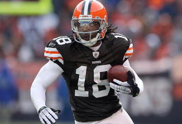 CLEVELAND - NOVEMBER 23:  Donte Stallworth #18 of the Cleveland Browns carries the ball during the NFL game against the Houston Texans at Cleveland Browns Stadium on November 23, 2008 in Cleveland, Ohio.  (Photo by Andy Lyons/Getty Images)