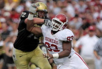 BOULDER, CO - SEPTEMBER 29:  Devin Head #93 of the Colorado Buffaloes block Gerald McCoy #93 of the Oklahoma Sooners at Folsom Field on September 29, 2007 in Boulder, Colorado. Colorado defeated Oklahoma 27-24.  (Photo by Doug Pensinger/Getty Images)