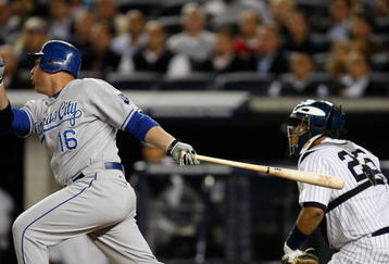 NEW YORK - SEPTEMBER 29: Billy Butler #16 of the Kansas City Royals hits an RBI single against the New York Yankees during the game on September 29, 2009 at Yankee Stadium in the Bronx borough of New York City. (Photo by Jared Wickerham/Getty Images)