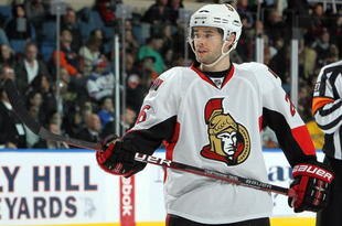 UNIONDALE, NY - FEBRUARY 14:  Ryan Shannon #26 of the Ottawa Senators skates against the New York Islanders on February 14, 2010 at Nassau Coliseum in Uniondale, New York.  (Photo by Jim McIsaac/Getty Images)