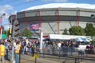 Metrodome007_crop_310x205