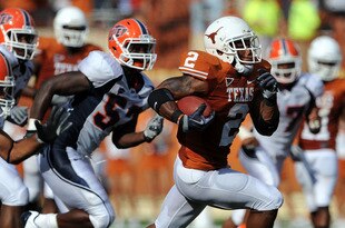 AUSTIN, TX - SEPTEMBER 26:  Running back Vondrell McGee #2 of the Texas Longhorns runs the ball against the UTEP Miners at Darrell K Royal-Texas Memorial Stadium on September 26, 2009 in Austin, Texas.  (Photo by Ronald Martinez/Getty Images)