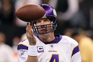 NEW ORLEANS - JANUARY 24:  Brett Favre #4 of the Minnesota Vikings warms up against the New Orleans Saints during the NFC Championship Game at the Louisiana Superdome on January 24, 2010 in New Orleans, Louisiana. The Saints won 31-28 in overtime.  (Photo by Jed Jacobsohn/Getty Images)