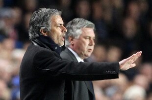 LONDON, ENGLAND - MARCH 16:  Jose Mourinho, Coach of Inter Milan gives instructions as Carlo Ancelotti, Manager of Chelsea looks on during the UEFA Champions League Round of 16 second leg match between Chelsea and Inter Milan at Stamford Bridge on March 16, 2010 in London, England.  (Photo by Phil Cole/Getty Images)
