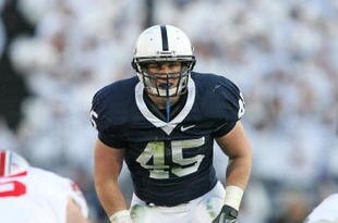 STATE COLLEGE, PA - NOVEMBER 7: Linebacker Sean Lee #45 of the Penn State Nittany Lions lines up in position during a game against the Ohio State Buckeyes on November 7, 2009 at Beaver Stadium in State College, Pennsylvania. Ohio State won 24-7. (Photo by Hunter Martin/Getty Images)