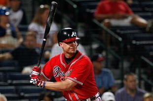 ATLANTA - AUGUST 02:  Chipper Jones #10 of the Atlanta Braves against the Los Angeles Dodgers on August 2, 2009 at Turner Field in Atlanta, Georgia.  (Photo by Kevin C. Cox/Getty Images)