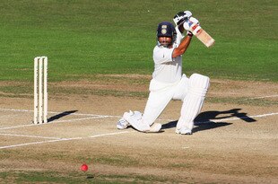 NAPIER, NEW ZEALAND - MARCH 29: Sachin Tendulkar of India bats during day four of the second test match between New Zealand and India at McLean Park on March 29, 2009 in Napier, New Zealand.  (Photo by Phil Walter/Getty Images)