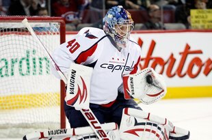 MONTREAL- NOVEMBER 28:  Semyon Varlamov #40 of the Washington Capitals stops the puck during the warm up period prior to facing the Montreal Canadiens in the NHL game on November 28, 2009 at the Bell Centre in Montreal, Quebec, Canada.  The Capitals defeated the Canadiens 4-3 in a shootout.  (Photo by Richard Wolowicz/Getty Images)