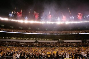 PITTSBURGH, PA - SEPTEMBER 10: Fireworks explode over the stadium as fans cheer during introductions prior to the game between the Tennessee Titans against the Pittsburgh Steelers at Heinz Field on September 10, 2009 in Pittsburgh, Pennsylvania. The Steelers defeated the Titans 13-10 in overtime. (Photo by Scott Boehm/Getty Images)