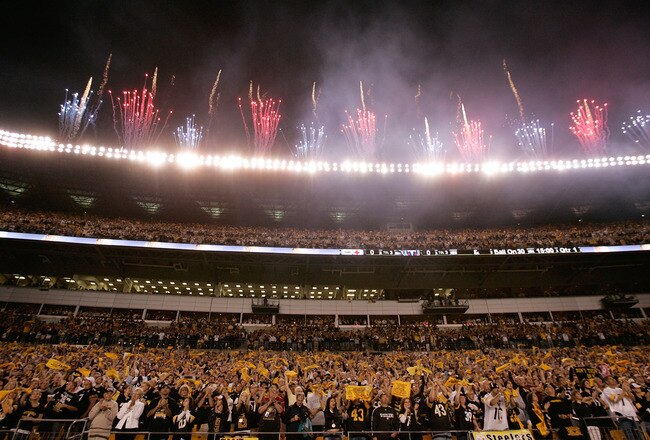 PITTSBURGH, PA - SEPTEMBER 10: Fireworks explode over the stadium as fans cheer during introductions prior to the game between the Tennessee Titans against the Pittsburgh Steelers at Heinz Field on September 10, 2009 in Pittsburgh, Pennsylvania. The Steelers defeated the Titans 13-10 in overtime. (Photo by Scott Boehm/Getty Images)