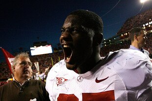 AUBURN, AL - NOVEMBER 27:  Rolando McClain #25 of the Alabama Crimson Tide celebrates their 26-21 win over the Auburn Tigers at Jordan-Hare Stadium on November 27, 2009 in Auburn, Alabama.  (Photo by Kevin C. Cox/Getty Images)