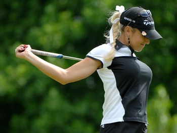 Shoulders: Natalie Gulbis