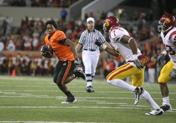 25 September 2008:  : OSU #1 Jacquizz Rodgers running the ball.              during an NCAA football game between the University of Southern California Trojans and the Oregon State Beavers at Reser Stadium in Corvallis, OR.