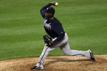 NEW YORK - AUGUST 19:  Rafael Soriano #39 of the Atlanta Braves pitches against the New York Mets on August 19, 2009 at Citi Field in the Flushing neighborhood of the Queens borough of New York City.  (Photo by Jim McIsaac/Getty Images)