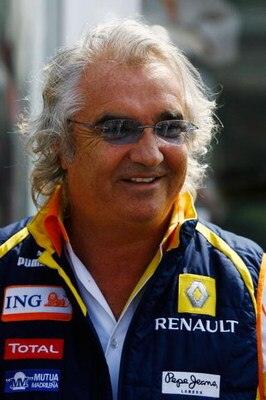 MONZA, ITALY - SEPTEMBER 13:  Renault F1 Team Principal Flavio Briatore is seen in the paddock during the Italian Formula One Grand Prix at the Autodromo Nazionale di Monza on September 13, 2009 in Monza, Italy.  (Photo by Clive Rose/Getty Images)