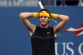 NEW YORK - SEPTEMBER 14:  Juan Martin Del Potro of Argentina reacts to losing a point against Roger Federer of Switzerland during the Men's Singles final on day fifteen of the 2009 U.S. Open at the USTA Billie Jean King National Tennis Center on September