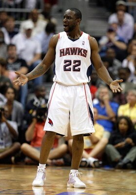ATLANTA - MAY 11:  Ronald 'Flip' Murray #22 of the Atlanta Hawks reacts to a call during Game Four of the Eastern Conference Semifinals against the Cleveland Cavaliers during the 2009 NBA Playoffs at Philips Arena on May 11, 2009 in Atlanta, Georgia.  NOT