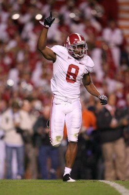 KNOXVILLE, TN - OCTOBER 25:  Julio Jones #8 of the Alabama Crimson Tide jogs on the field during the game against the Tennessee Volunteers at Neyland Stadium on October 25, 2008 in Knoxville, Tennessee. Alabama defeated Tennessee 29-9. (Photo by Andy Lyon