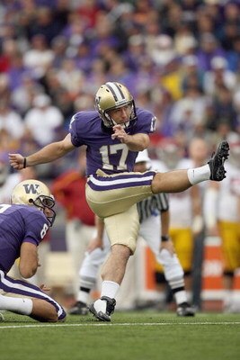 SEATTLE - SEPTEMBER 19:  Kicker Erik Folk #17  of the Washington Huskies kicks a field goal during the game against the USC Trojans on September 19, 2009 at Husky Stadium in Seattle, Washington. The Huskies defeated the Trojans 16-13. (Photo by Otto Greul