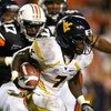 AUBURN, AL - SEPTEMBER 19:  Noel Devine #7 of the West Virginia Mountaineers against the Auburn Tigers at Jordan-Hare Stadium on September 19, 2009 in Auburn, Alabama.  (Photo by Kevin C. Cox/Getty Images)