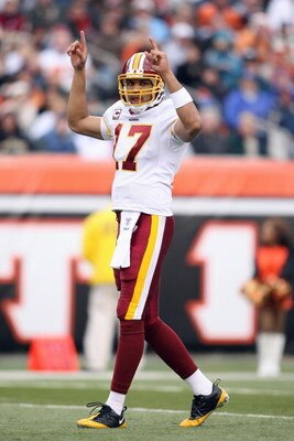 CINCINNATI - DECEMBER 14:  Jason Campbell #17 of the Washington Redskins reacts on the field during the NFL game against the Cincinnati Bengals at Paul Brown Stadium December 14, 2008 in Cincinnati, Ohio. (Photo by Andy Lyons/Getty Images)
