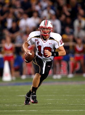 BERKELEY, CA - SEPTEMBER 05:  Chris Turner #10 of the Maryland Terrapins looks to pass the ball during the first half of their game against the California Golden Bears at California Memorial Stadium on September 5, 2009 in Berkeley, California.  (Photo by