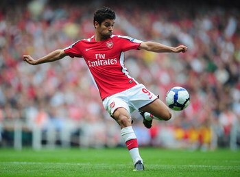 LONDON, ENGLAND - SEPTEMBER 19:  Eduardo of Arsenal in action during the Barclays Premier League match between Arsenal and Wigan Athletic at the Emirates Stadium on September 19, 2009 in London, England.  (Photo by Clive Mason/Getty Images)